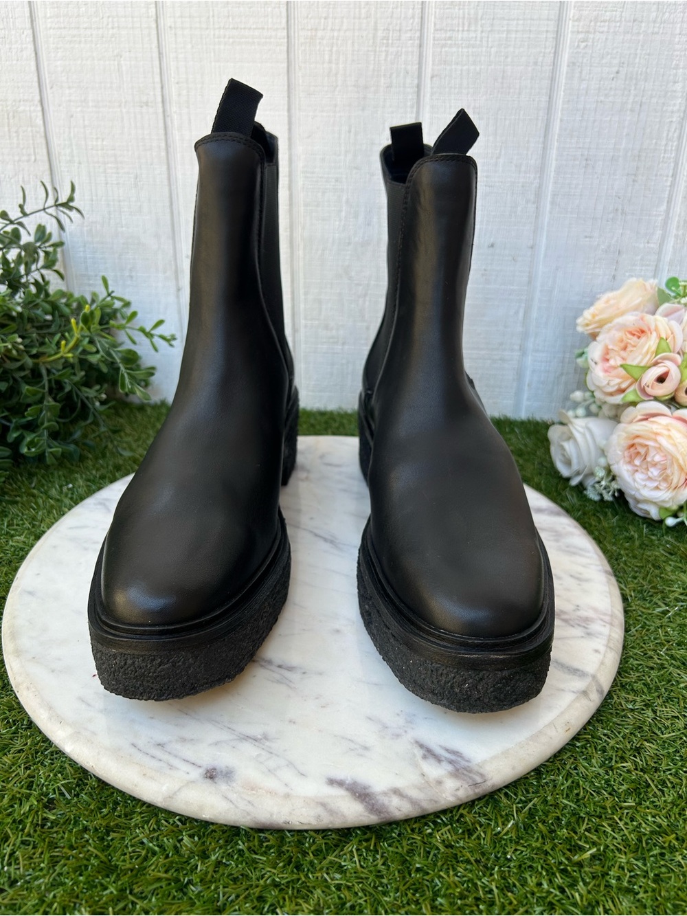 Loeffler Randall
Reggie Rubber Sole Chelsea Boots black 
$450 Sz  11.5 US 11 new - Picture 9 of 16
